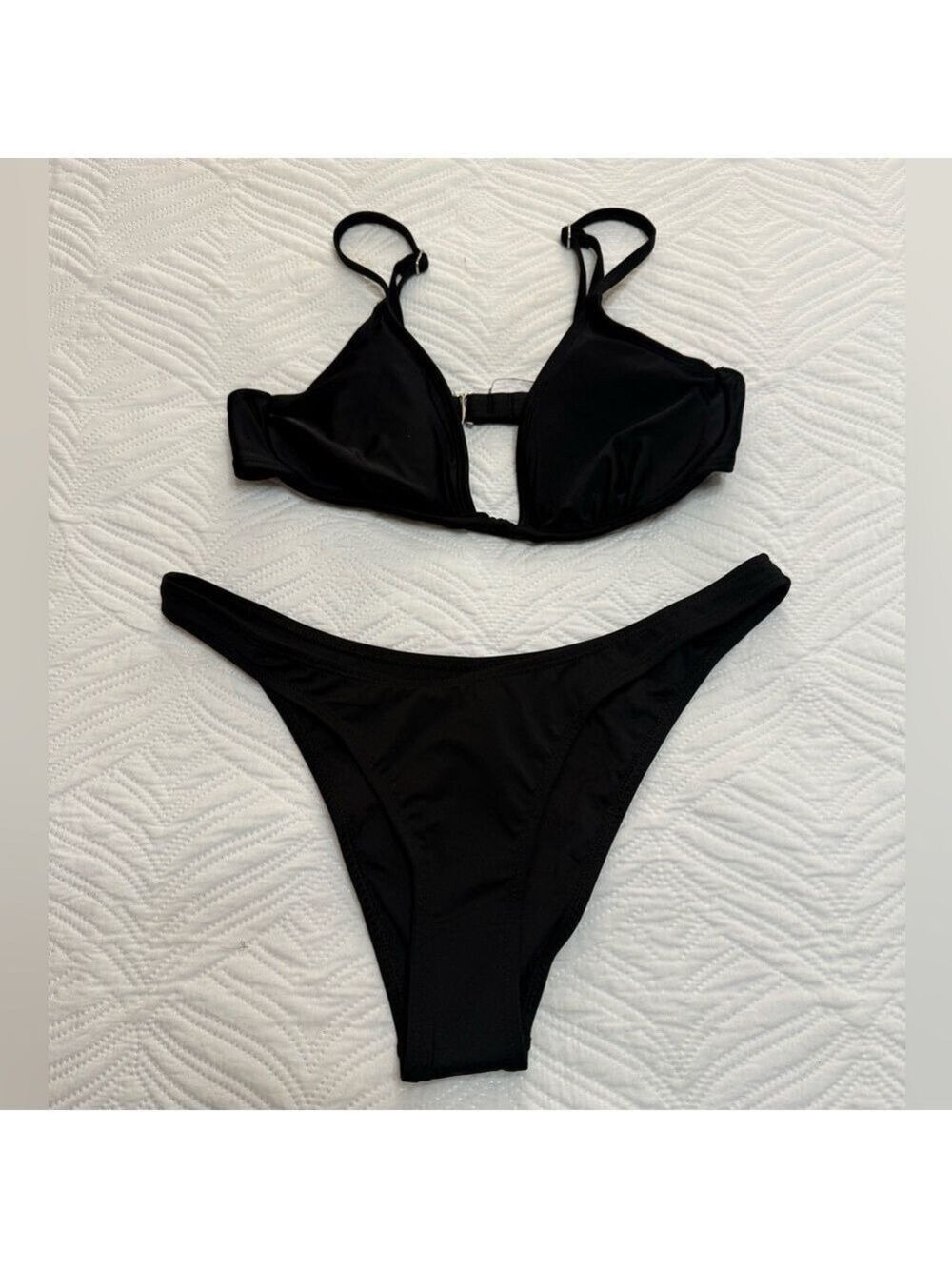 Body/Wild Fable Women’s Black Bikini Swimsuit. Size S